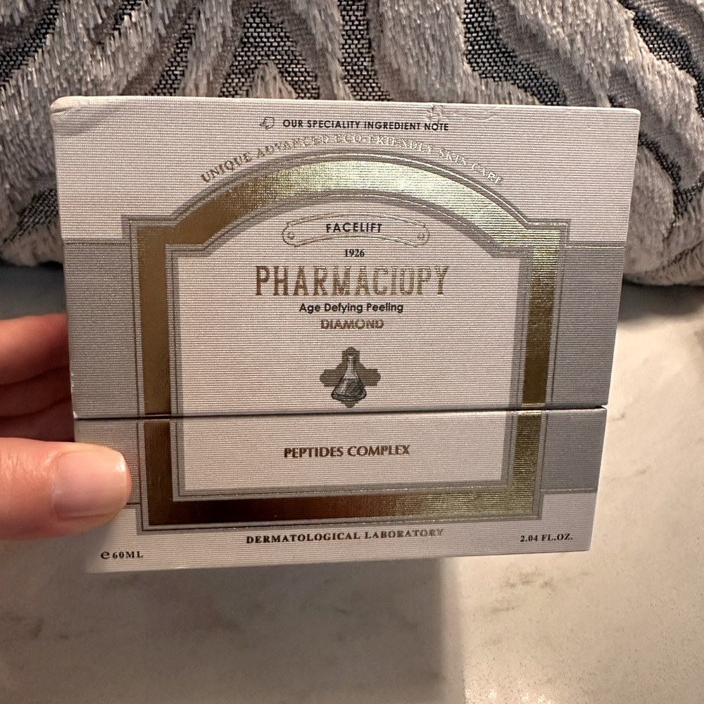 Pharmaciopy Age Defying Peeling Peptides Complex